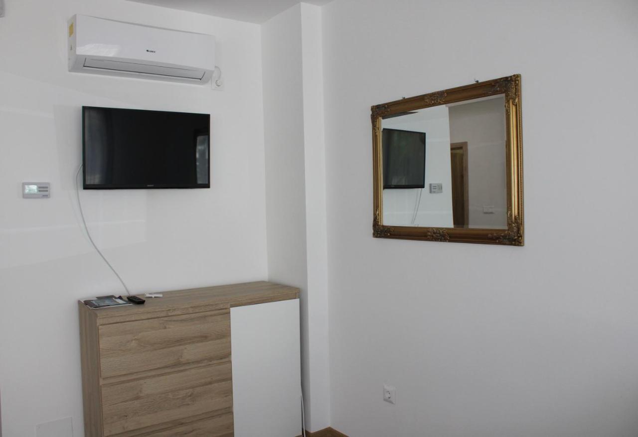 Nella Apartman Apartment ชิโอฟก ภายนอก รูปภาพ